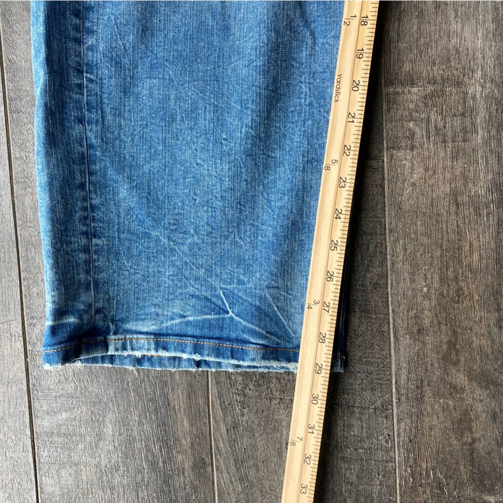 torrid Perfect Wide Leg Vintage Stretch Light Blue Distressed Jeans Women’s 16 - Picture 10 of 11